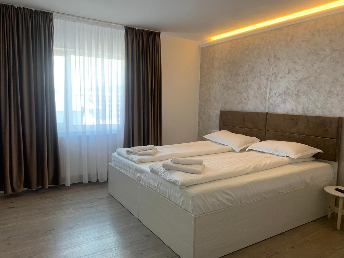 Wonderland Apartment Bistriţa Eksteriør billede