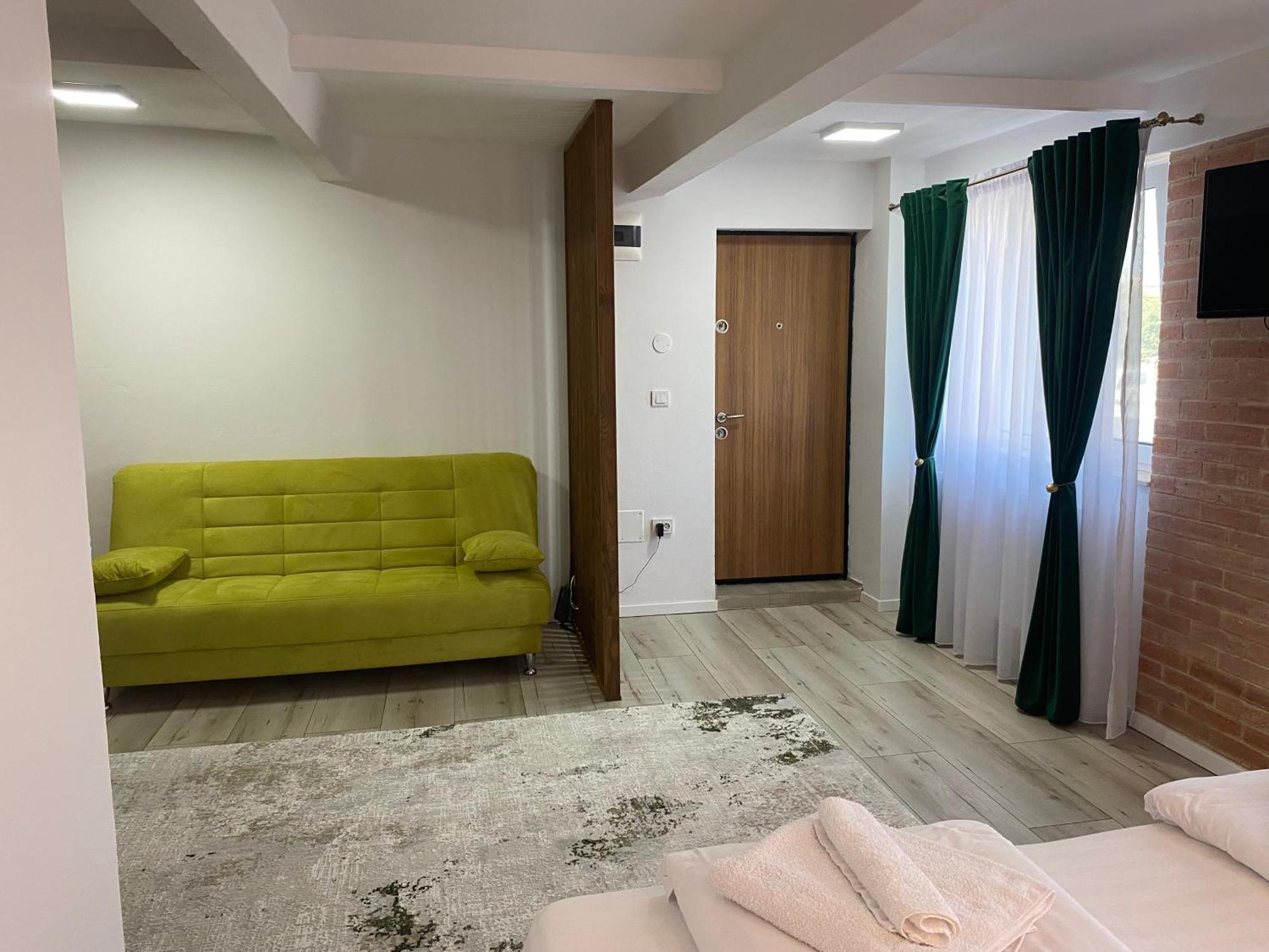 Wonderland Apartment Bistriţa Eksteriør billede
